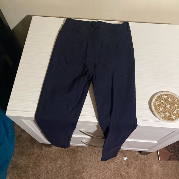 Capris - Picture 2 of 3